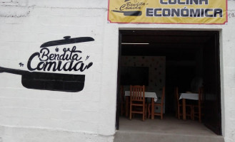 Bendita Comida inside