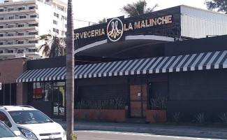 La Malinche Brewery outside