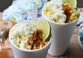 Elotes Doña Mimi food