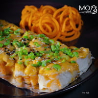 Mo Sushi food