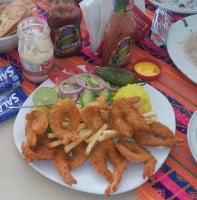 Mariscos Kikes food