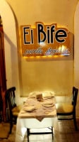 El Bife Parrilla Argentina inside