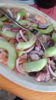 Mariscos El Carreton food