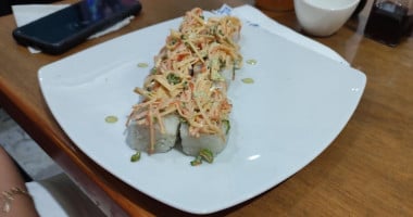 Sushi Ronin Mzt food