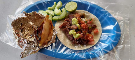 Tacos De Asada El Hermano inside