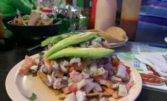 Mariscos Altamar food