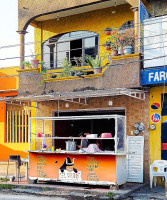 Taqueria El Güero outside