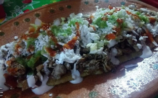 El Huarache Azteca food