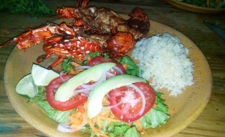 R La Tortuguita food