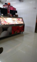 Super Pizza inside