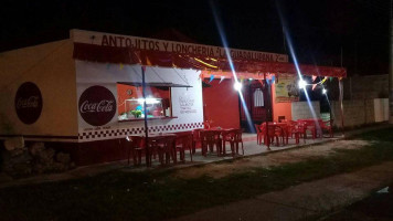 Antojitos La Guadalupana food