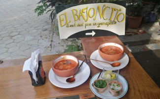 El Bajoncito food