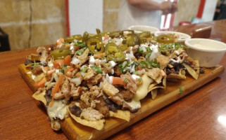 La Monumental Cantina food