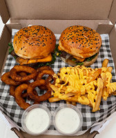 Vite’s Burgers food