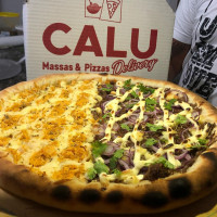 Pizzería Calu food