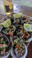 Mariscos Los Cochis food