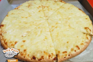 Tere's Pizza food