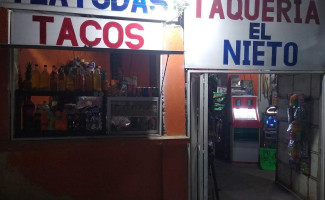 Taquería El Nieto food