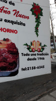 Tortas Moy outside