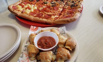 Pizza Hut food