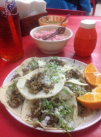 Taquería El Güero food