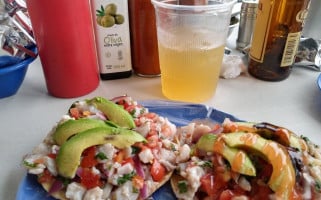 Mariscos El Chino food