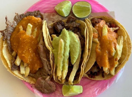 Tacos El Compadre food