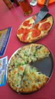 Kary'z Pizza food