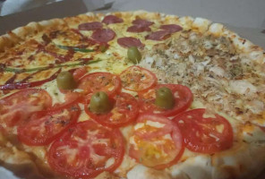 A Toda Pizza food