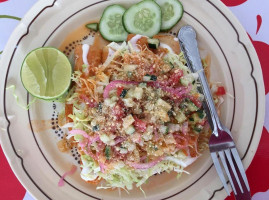 Tostadas Yoli food