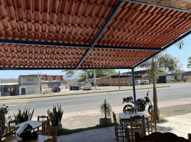 Taqueria Del Mar inside