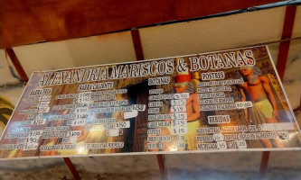 Alexandría Mariscos Botanas menu