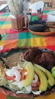 Mi Ranchito food