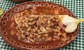 Taquería Y Cenaduría El Balconcito food