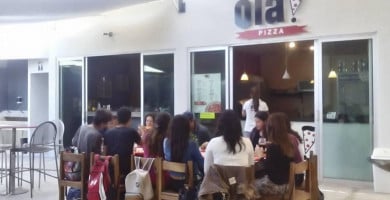 Ola Pizza food