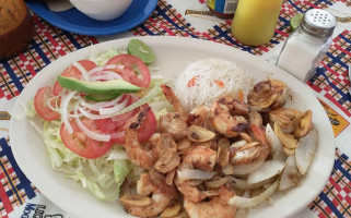 Mariscos El Chino De Chapalita food