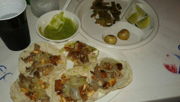 Tacos Belu's food