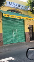 El Patito Original outside