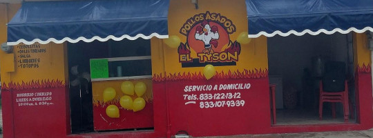 Pollos El Tyson food