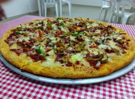 Pili's Pizza food