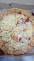 Pili's Pizza food