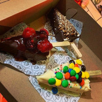 The Cheesecake Pop food