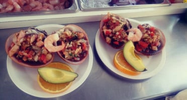 Mariscos Alex food