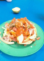 Y Mariscos Raúl food