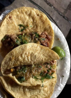 Tacos De Tripa Del Templo Expiatorio food