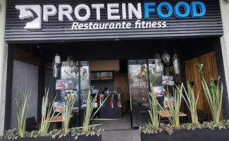 Protein Food Refugio inside