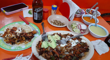 Taqueria Zarabia food