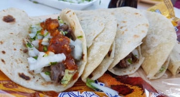 Tacos De Barbacoa Edi food