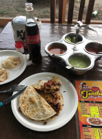 Taqueria Tonita food