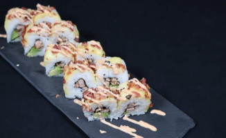 La Canoa Sushi food